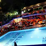 Temple Hotel 3*