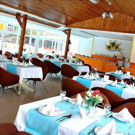 Temple Otel 3*