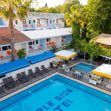 Hotel Temple 3*