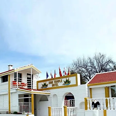 Temple Otel Side