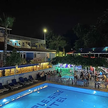 Temple Otel Side