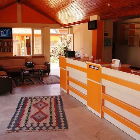Otel Temple