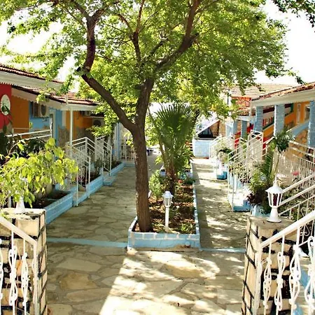 Temple Otel 3*