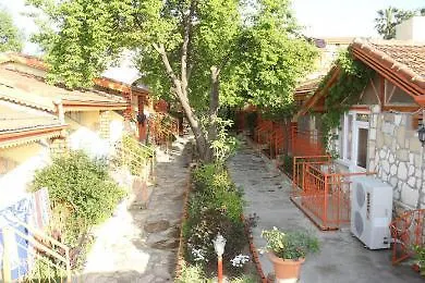 Temple Hotel Side