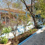 Temple Hotel 3*